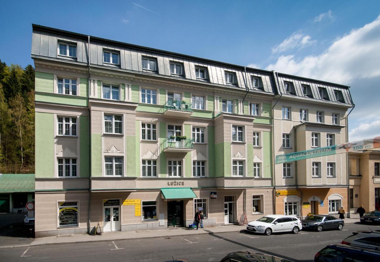 Hotel Luzice Jáchymov Buitenkant foto