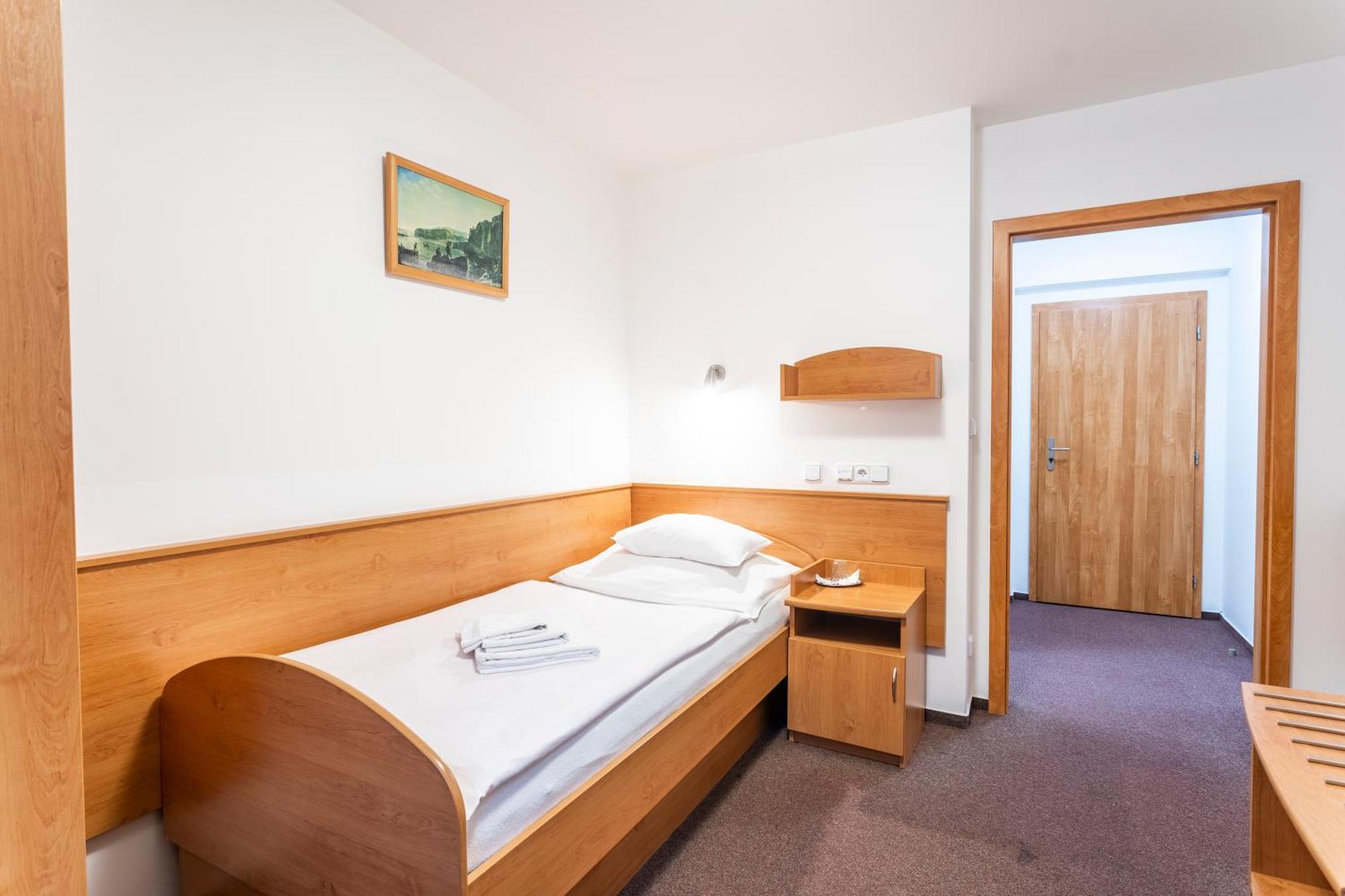 Hotel Luzice Jáchymov Buitenkant foto