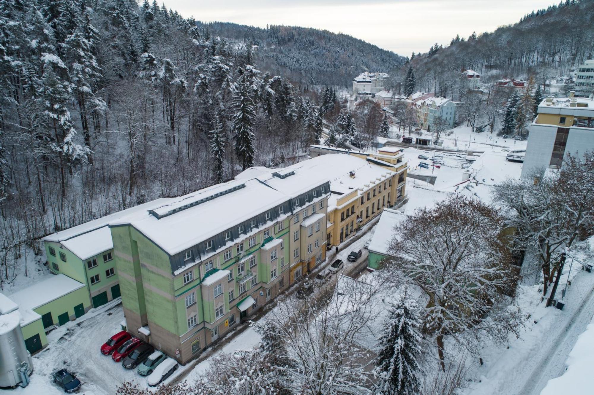 Hotel Luzice Jáchymov Buitenkant foto
